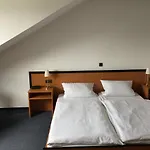 Altes Stover 3* Loningen