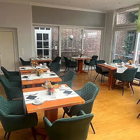 Altes Stover Hotel 3*